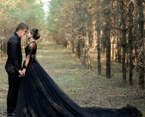 Gothic Black Wedding Dresses