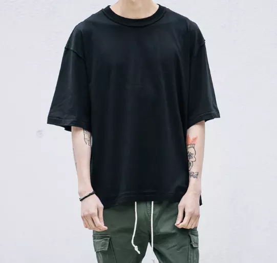 How to Wear Oversized T Shirts For Guys?