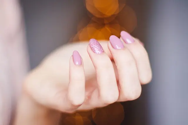 Are Nail Adhesives ( Glue on Nails) Bad For Your Nails?