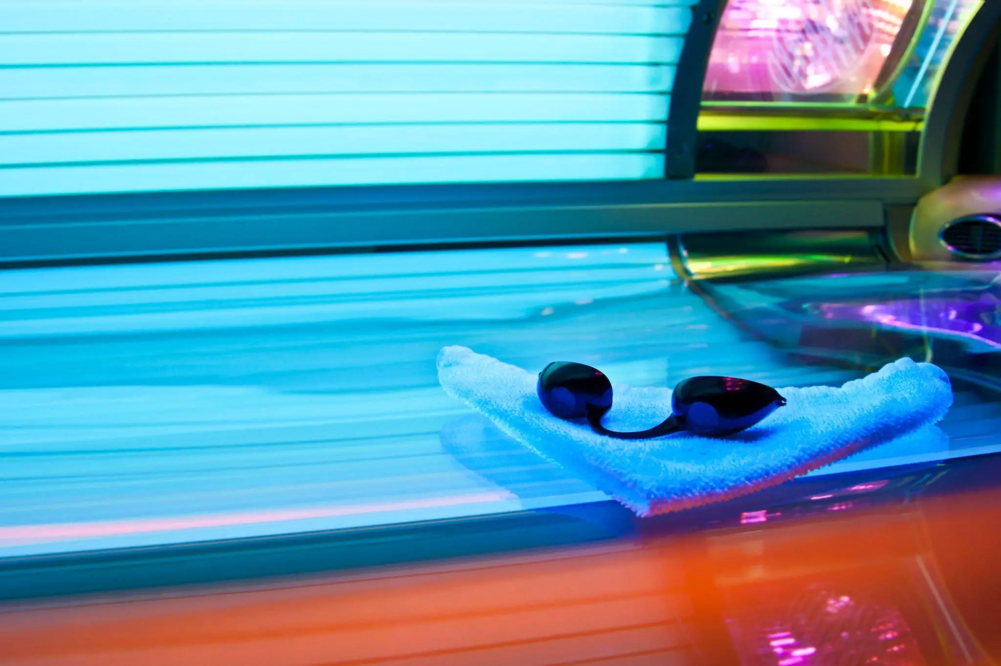 Best Eyewear For Tanning Beds